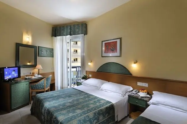 Standard Üç Kişilik Oda