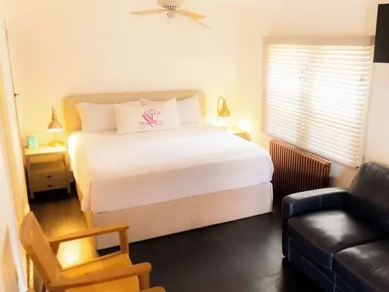 Room #1, King Studio