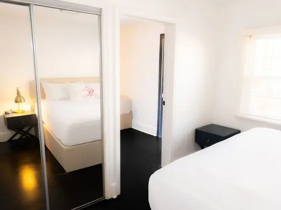 Room #1, King Studio