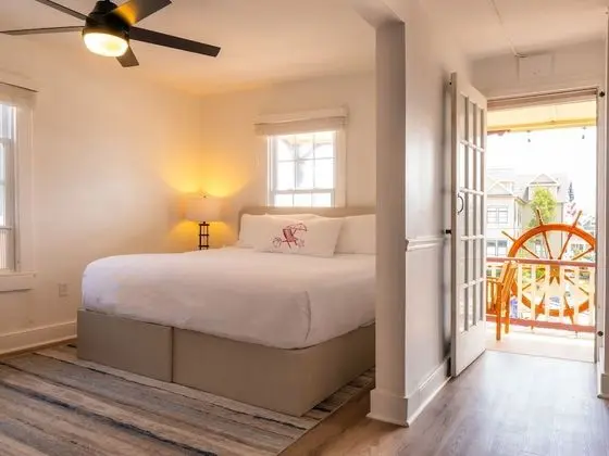 Room #3, 1 King Bed and 1 Queen Bed with Balcony