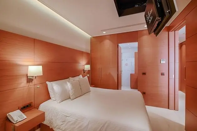 Çatı Katı Süiti (Penthouse)