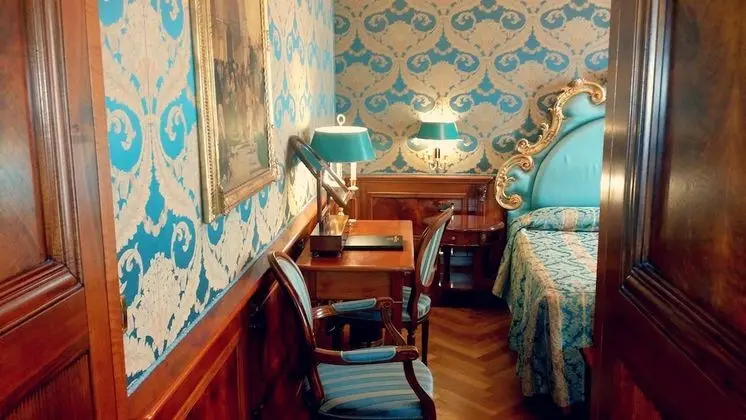 Deluxe Tek Büyük Yataklı Oda (San Marco View)