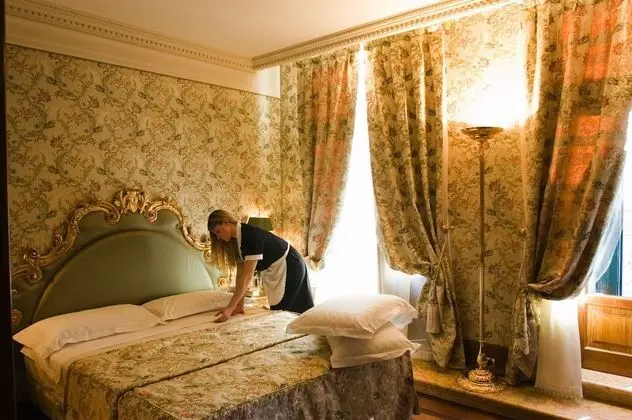 Deluxe Tek Büyük Yataklı Oda (San Marco View)