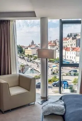 Junior Süit, Deniz Manzaralı