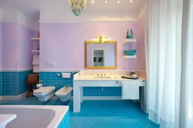 Superior Tek Büyük Yataklı Oda, Balkon, Avlu Manzaralı