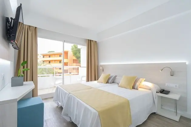 Tek Büyük Yataklı Oda, Balkon