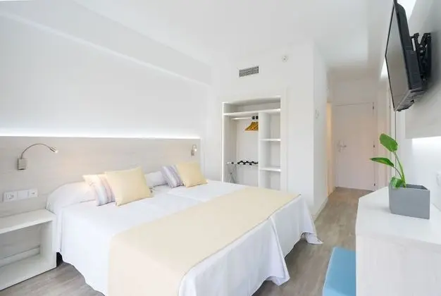Tek Büyük Yataklı Oda, Balkon