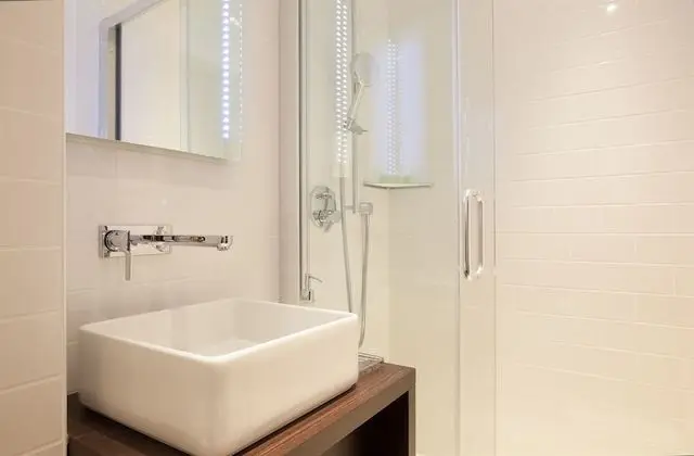 Classic Tek Büyük Yataklı Oda