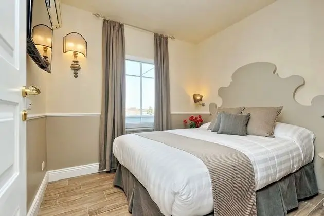 Economy Double Room, Private External Bathroom (Check-In Via San Giovanni  in Laterano 250)