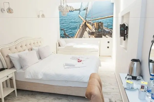 Standard Triple Room, Basement Floor