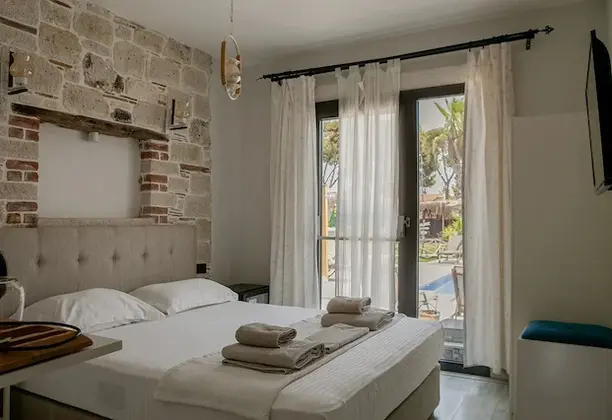 Standart Havuz Manzaralı