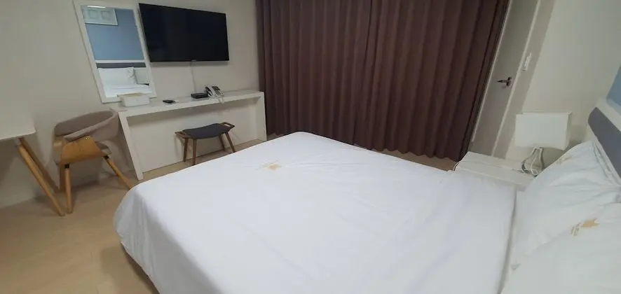 Deluxe Tek Büyük Yataklı Oda (Residence Double)