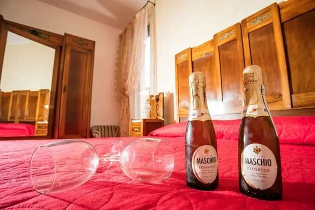 Deluxe Tek Büyük veya İki Ayrı Yataklı Oda