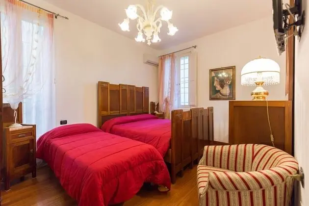 Deluxe Tek Büyük veya İki Ayrı Yataklı Oda