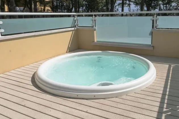 Tek Büyük Yataklı Oda, Bahçe Manzaralı