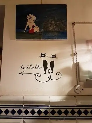 Classic Tek Büyük Yataklı Oda