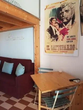 Design Tek Büyük Yataklı Oda, 1 Yatak Odası