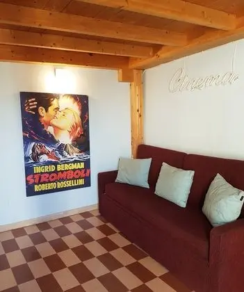 Design Tek Büyük Yataklı Oda, 1 Yatak Odası