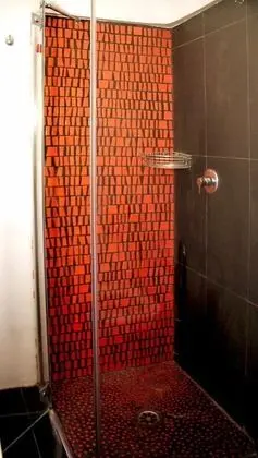 Design Tek Büyük Yataklı Oda, 1 Yatak Odası