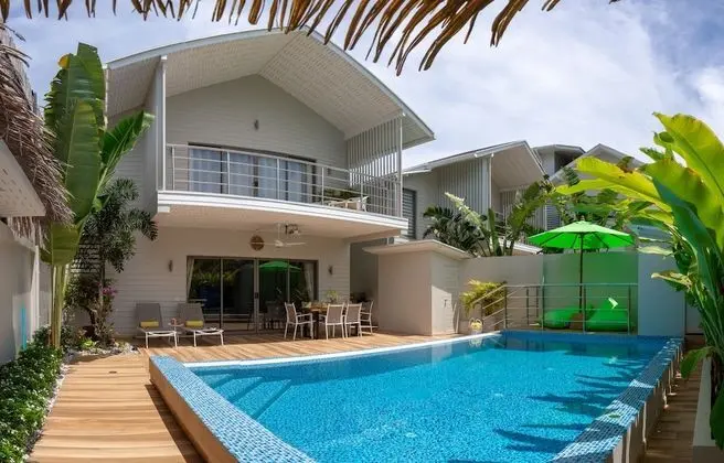 Premium Villa, 2 Yatak Odası, Havuz Manzaralı, Plaj Kenarı