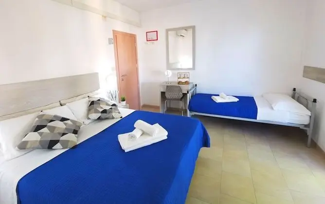 Üç Kişilik Oda