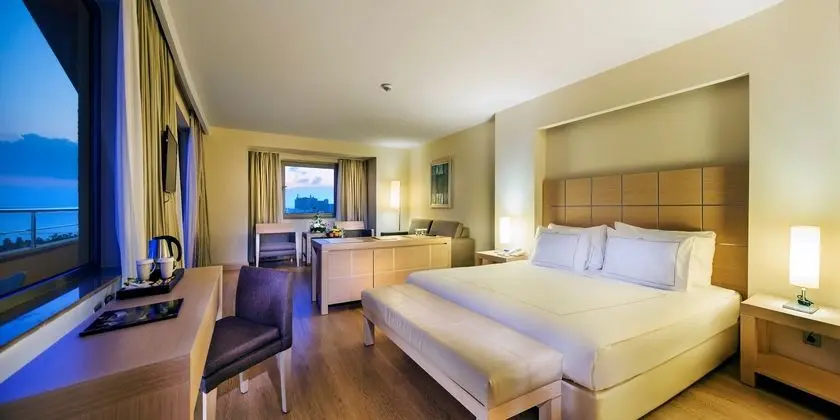 https://imagessl.etstur.com/files/images/hotelImages/TR/53809/l/Bellis-Deluxe-Hotel-Oda-122375.jpg