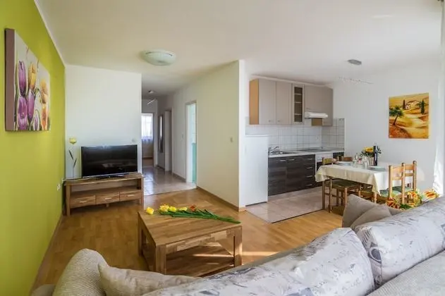 Comfort Daire, 2 Yatak Odası, Havuz Kullanımı, Kısmi Deniz Manzaralı