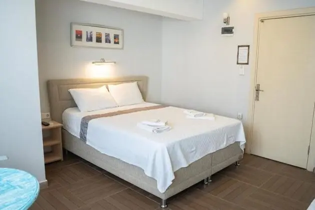 Çift Kişilik, Bahçe Manzaralı