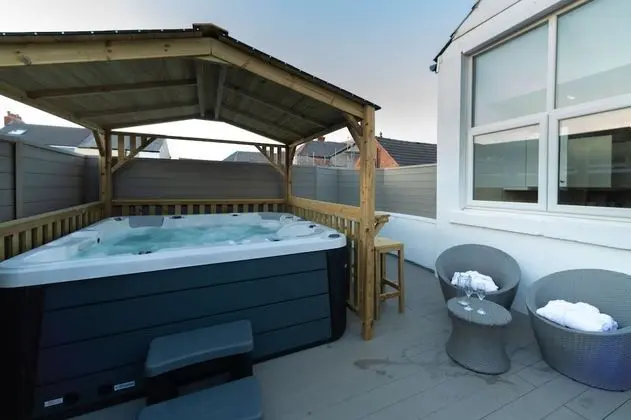 Superior Apart Daire, Özel Banyo (with Private Hot Tub)