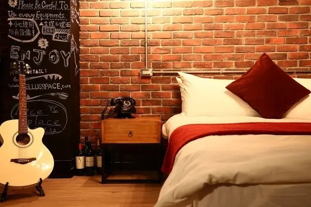 Standard Tek Büyük Yataklı Oda (Western Loft)