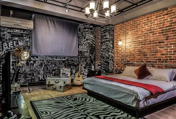 Standard Tek Büyük Yataklı Oda (Western Loft)