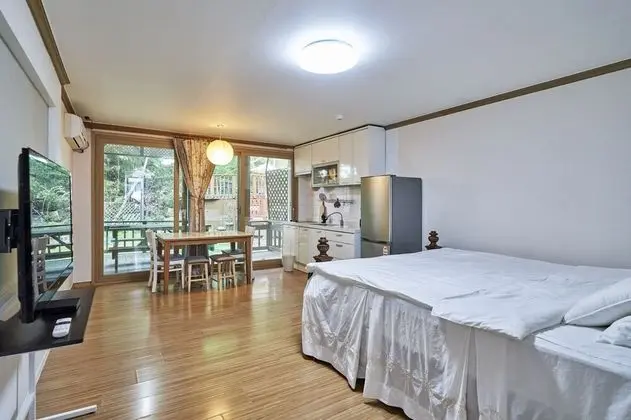 Deluxe Tek Büyük Yataklı Oda