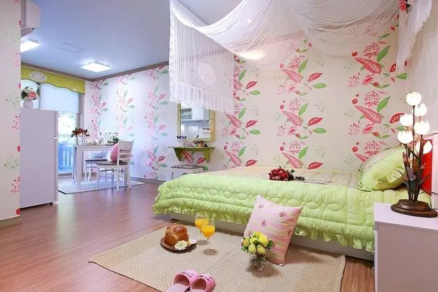 Standard Tek Büyük Yataklı Oda