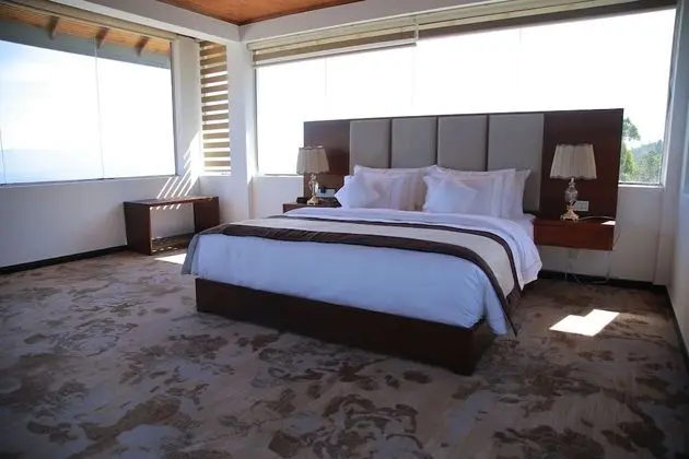 Süit, Dağ Manzaralı