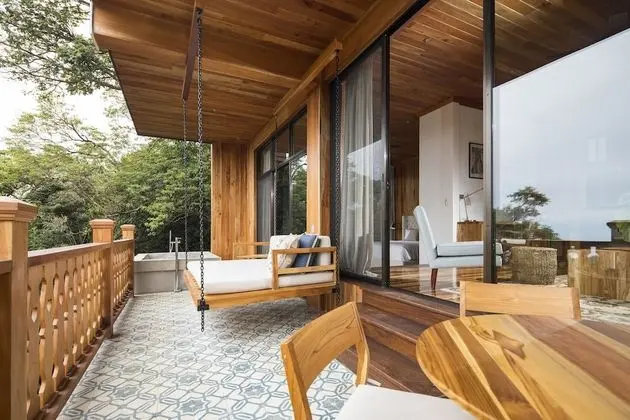 Nicoya Suite