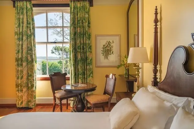 Deluxe Falls View Room