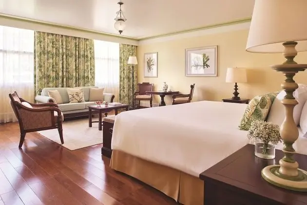Noble Suite