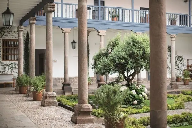 Deluxe Stüdyo Süit