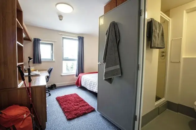 Belmont Apartments
