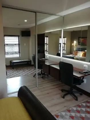 Oda, 1 Büyük (Queen) Boy Yatak (Self Catering)