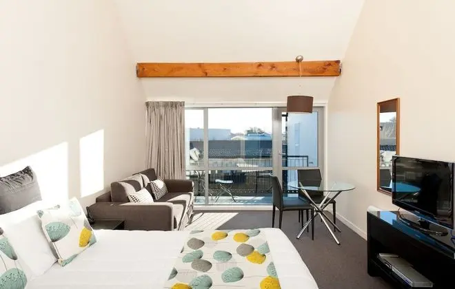 Standard Stüdyo, Sigara İçilmez, Küçük Mutfak (King Studio Unit)