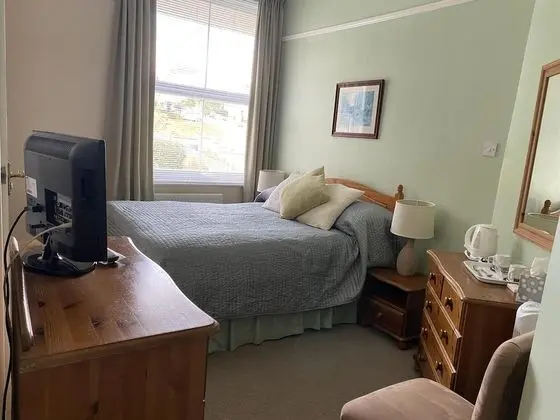 Classic Tek Büyük Yataklı Oda, Banyolu/Duşlu, Bahçe Manzaralı (Room 9)