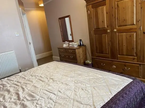 Luxury Tek Büyük Yataklı Oda, Banyolu/Duşlu, Deniz Manzaralı (Room 17)