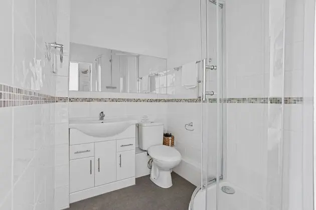 Apart Daire, Banyolu/Duşlu (Christie)