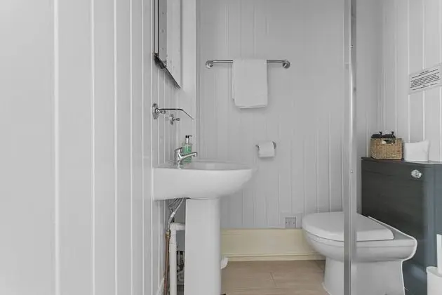 Superior Süit, Banyolu/Duşlu