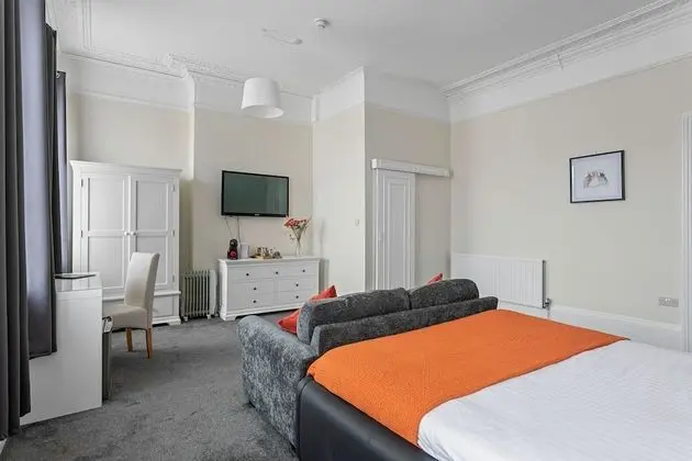 Superior Süit, Banyolu/Duşlu