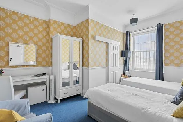 Superior Tek Büyük veya İki Ayrı Yataklı Oda, Banyolu/Duşlu