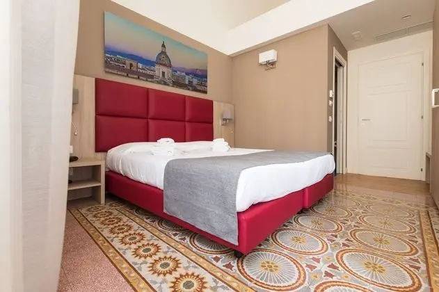 Deluxe Tek Büyük veya İki Ayrı Yataklı Oda, Balkon