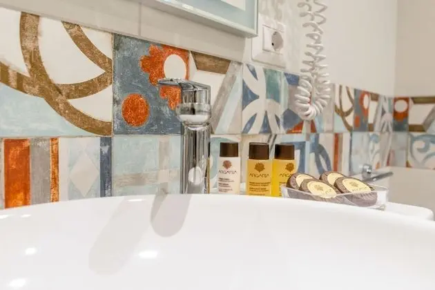 Deluxe Tek Büyük veya İki Ayrı Yataklı Oda, Balkon