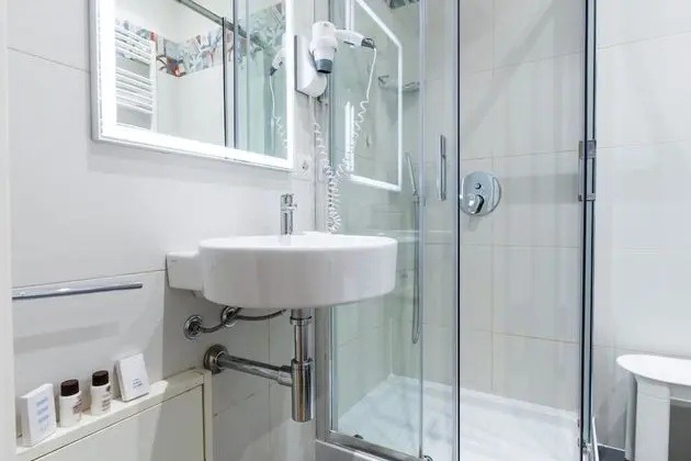 Deluxe Tek Büyük veya İki Ayrı Yataklı Oda, Balkon